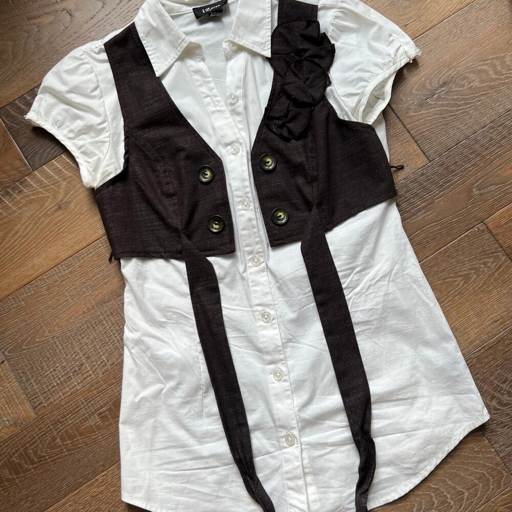 Vintage Y2K Iz Byer Short Sleeve Shirt Vest Blouse